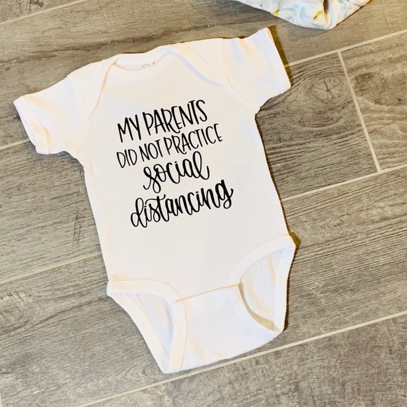 Custom onesie - Picture 1 of 1